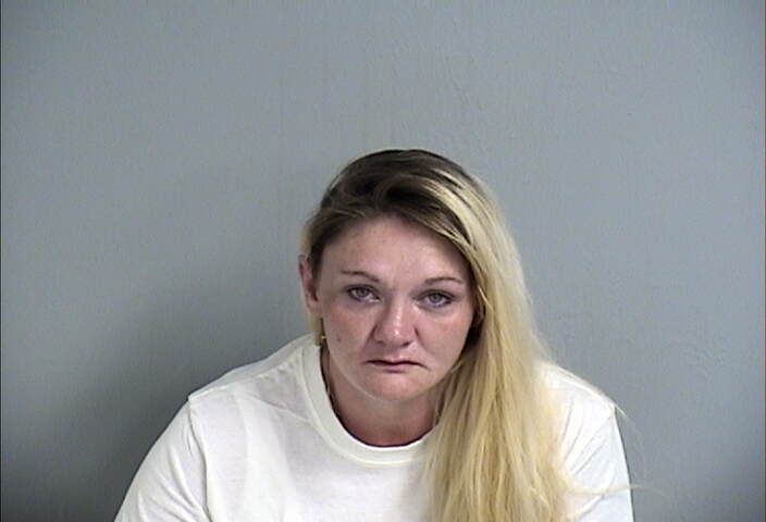 Mugshot of DALENNA HINEBAUGH